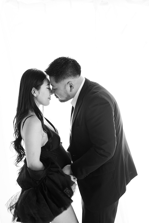 大宮マタニティフォト|夫婦のモノクロ写真 夫婦で撮影したモノクロのマタニティフォト